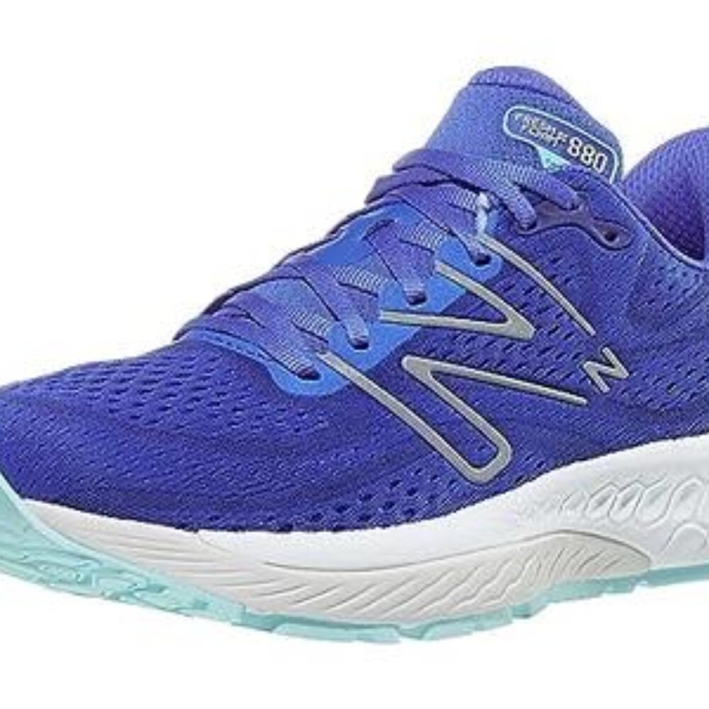 New Balance Women's Fresh Foam 880 V13, size 6.5